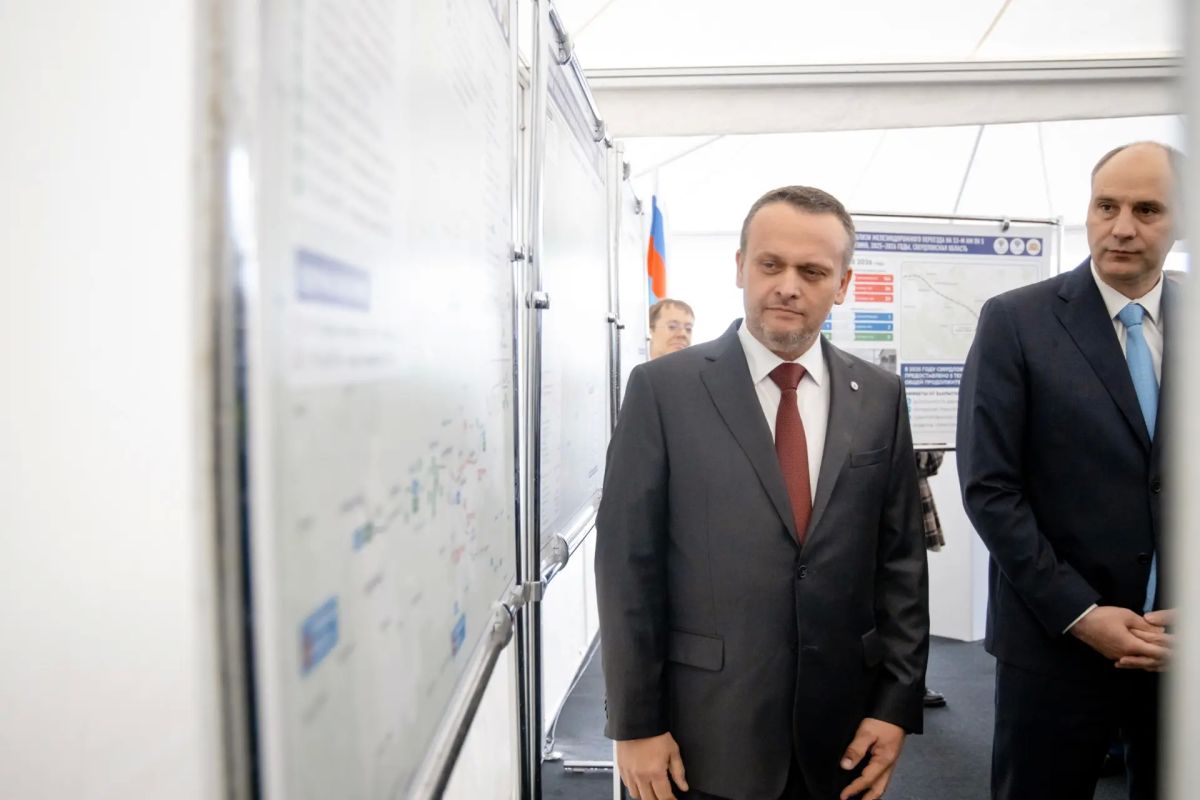 Открыли движение по путепроводу над железнодорожным переездом на трассе Екатеринбург – Курган Открыли движение по путепроводу над железнодорожным переездом на трассе Екатеринбург – Курган