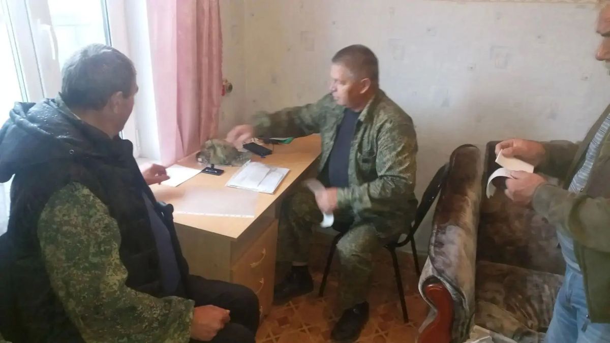 Охотники Целинного округа, внимание! В Целинном округе полным ходом идет выдача разрешений на добычу охотничьих ресурсов Охотники Целинного округа, внимание! В Целинном округе полным ходом идет выдача разрешений на добычу охотничьих ресурсов