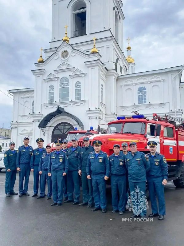 Зауральские сотрудники МЧС России приняли участие в благодарственных молебнах, приуроченных к празднику иконы Божией Матери «Неопалимая Купина» Зауральские сотрудники МЧС России приняли участие в благодарственных молебнах, приуроченных к празднику иконы Божией Матери «Неопалимая Купина»