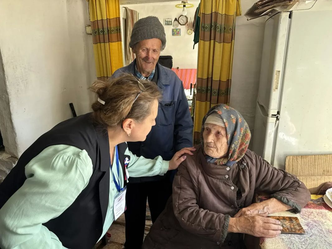На выборах депутатов Государственной Думы голосуют старейшие жители Зауралья На выборах депутатов Государственной Думы голосуют старейшие жители Зауралья