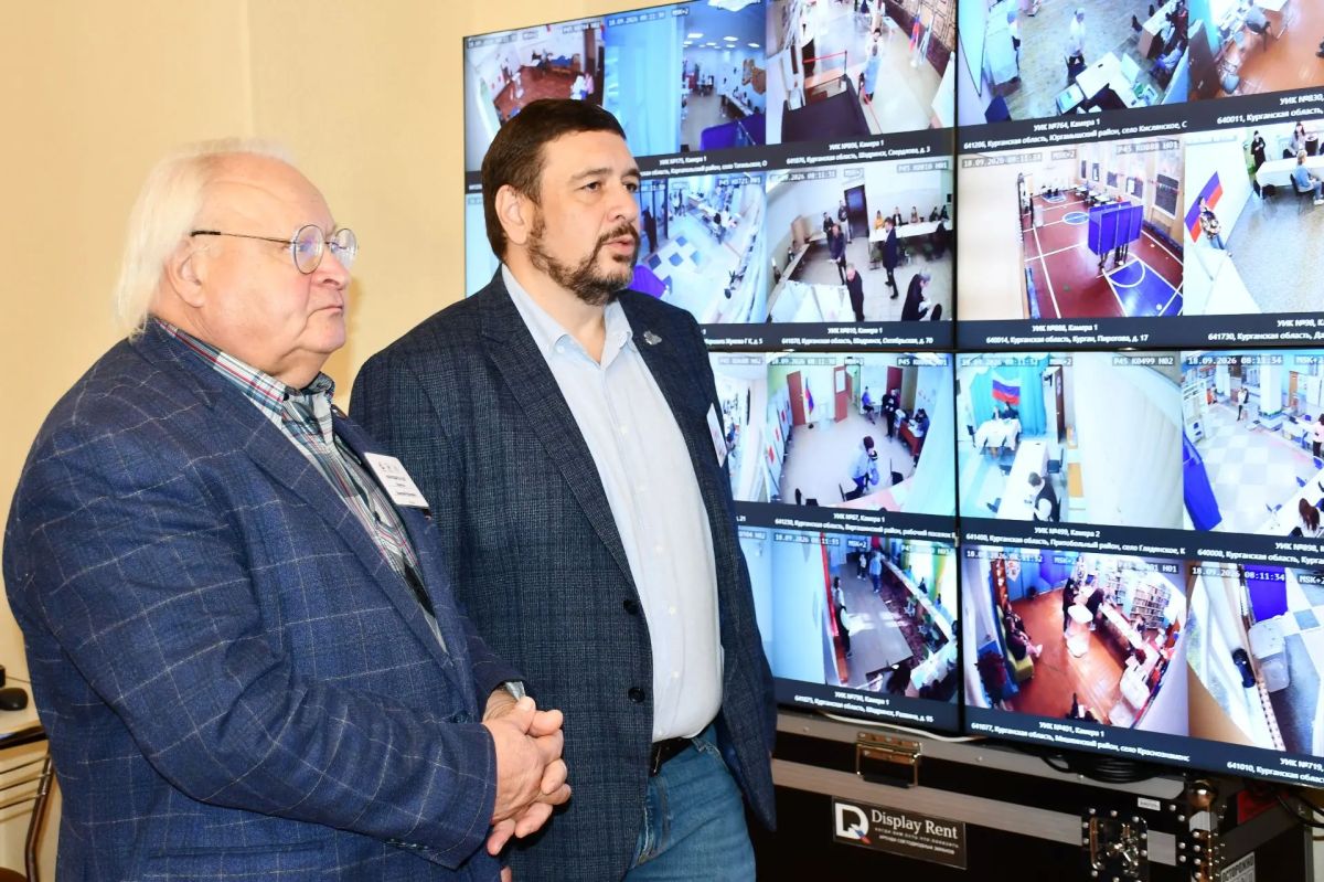 Глава облизбиркома Роман Скиндерев принял участие в открытии Центра общественного наблюдения Курганской области за выборами депутатов Государственной Думы Глава облизбиркома Роман Скиндерев принял участие в открытии Центра общественного наблюдения Курганской области за выборами депутатов Государственной Думы