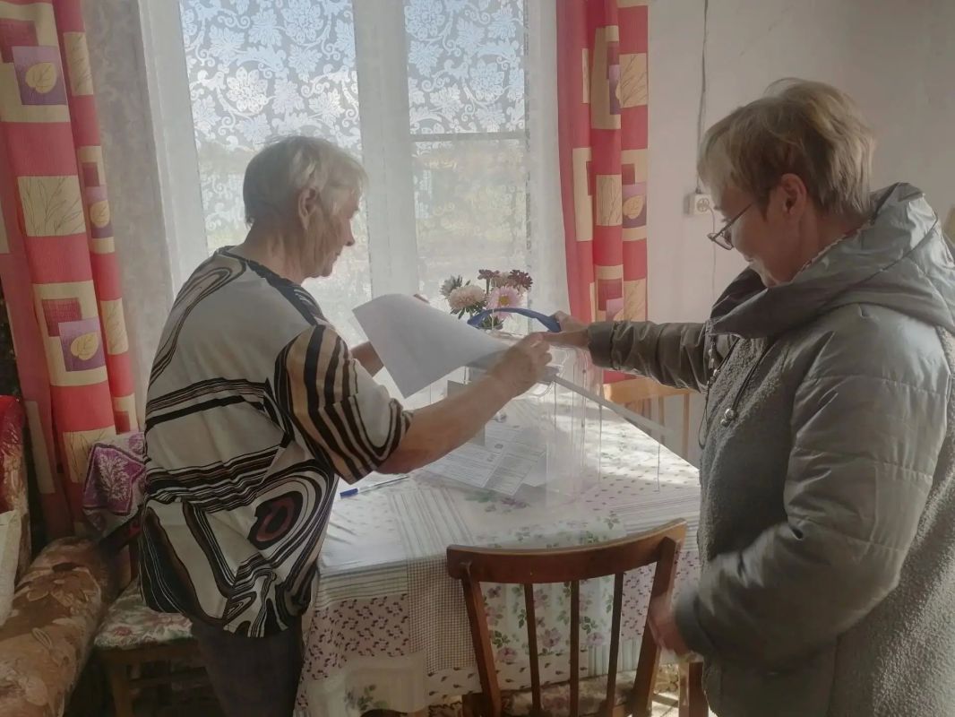В Курганской области, кроме голосования на избирательных участках, граждане реализуют свое волеизъявление и на дому В Курганской области, кроме голосования на избирательных участках, граждане реализуют свое волеизъявление и на дому
