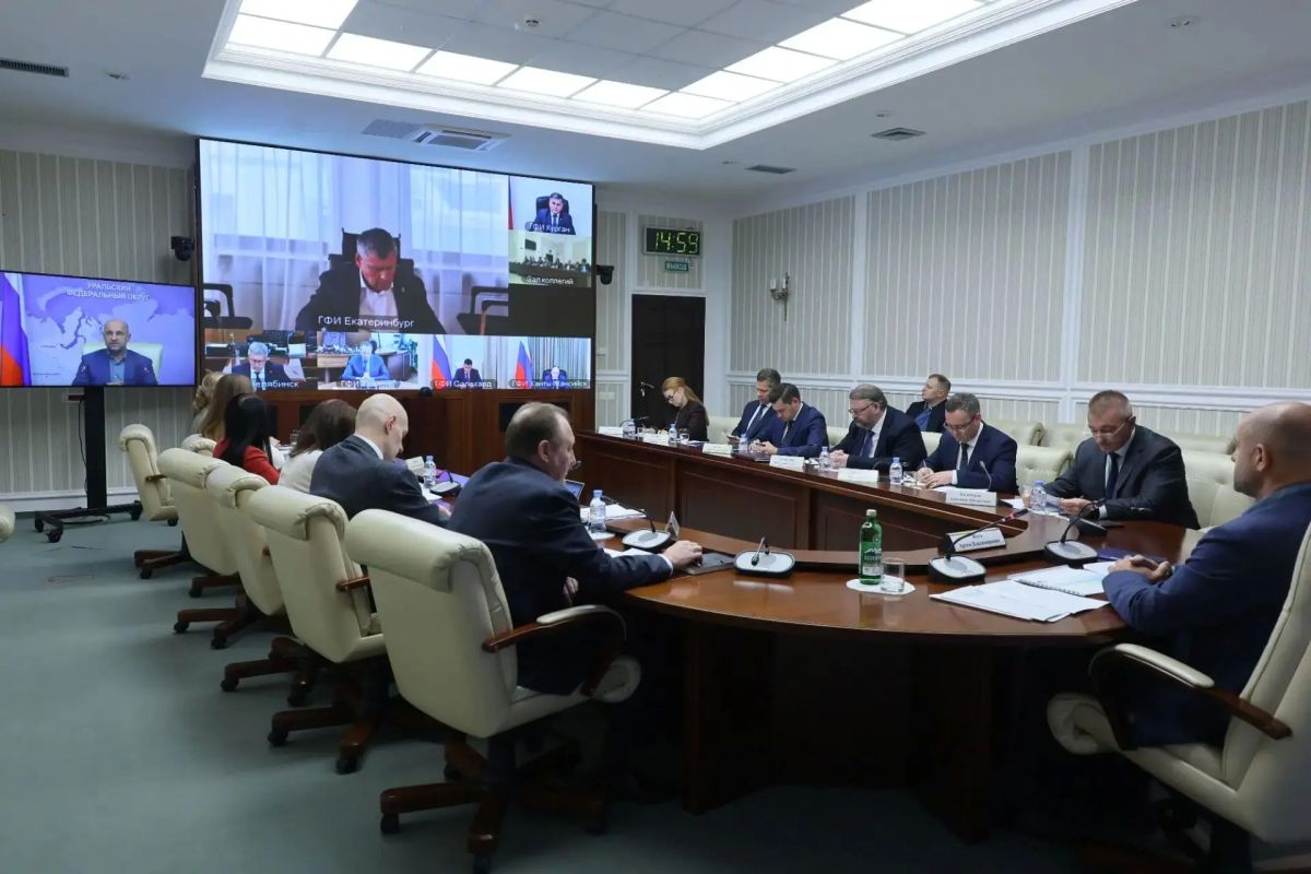"Единая Россия" одержала уверенную победу на выборах в Уральском федеральном округе "Единая Россия" одержала уверенную победу на выборах в Уральском федеральном округе