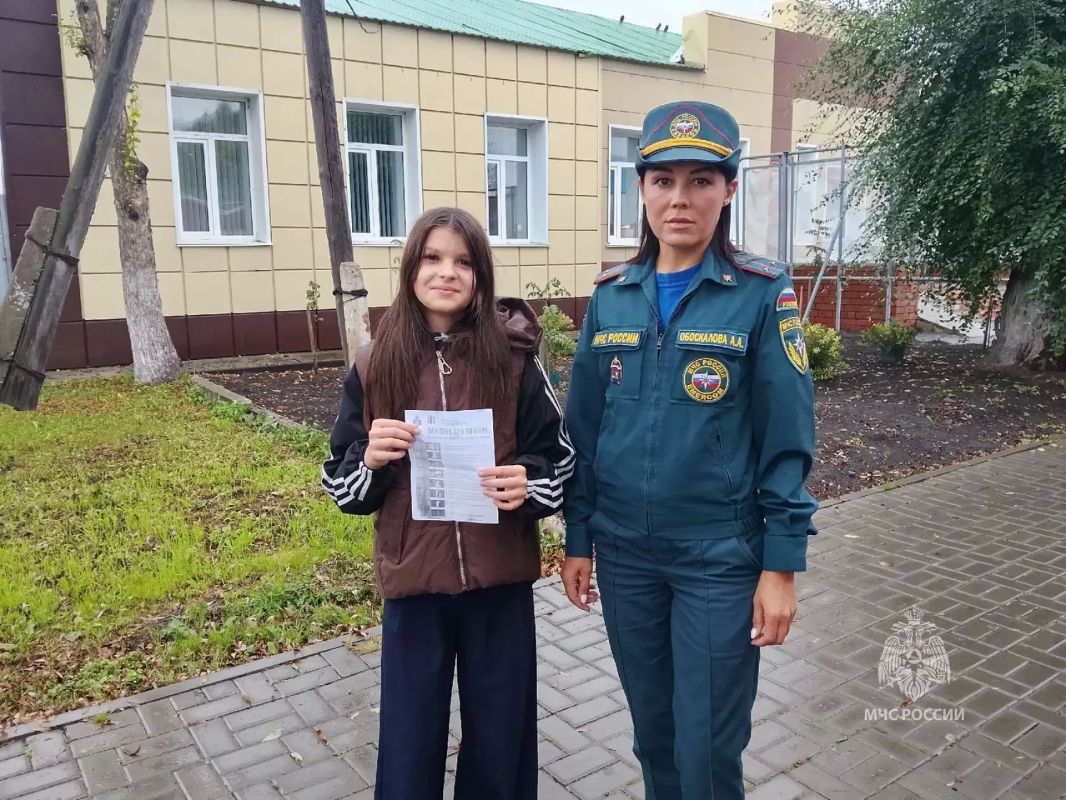 Безопасность прежде всего: зауральские сотрудники МЧС России продолжают проводить комплекс мероприятий по предупреждению пожаров в жилье Безопасность прежде всего: зауральские сотрудники МЧС России продолжают проводить комплекс мероприятий по предупреждению пожаров в жилье