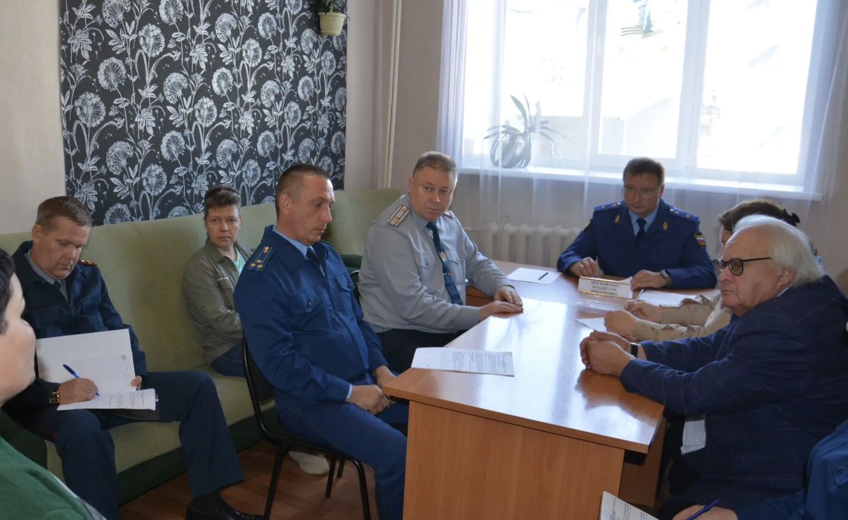 Сегодня прокурор Курганской области Владислав Московских в рамках проверки состояния законности посетил ФКУ «Исправительная колония № 4 УФСИН России по Курганской области» Сегодня прокурор Курганской области Владислав Московских в рамках проверки состояния законности посетил ФКУ «Исправительная колония № 4 УФСИН России по Курганской области»