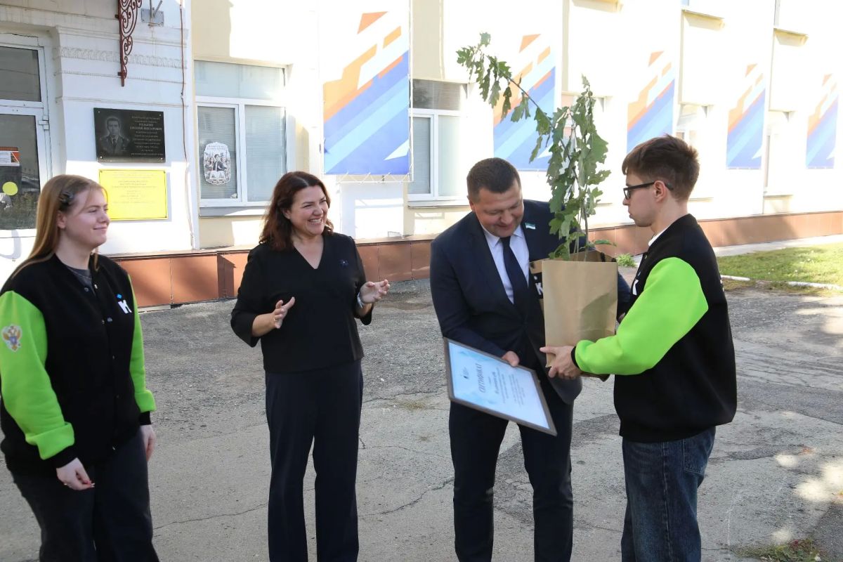 Антон Науменко: Студенты Курганского государственного университета сделали подарок городу Антон Науменко: Студенты Курганского государственного университета сделали подарок городу