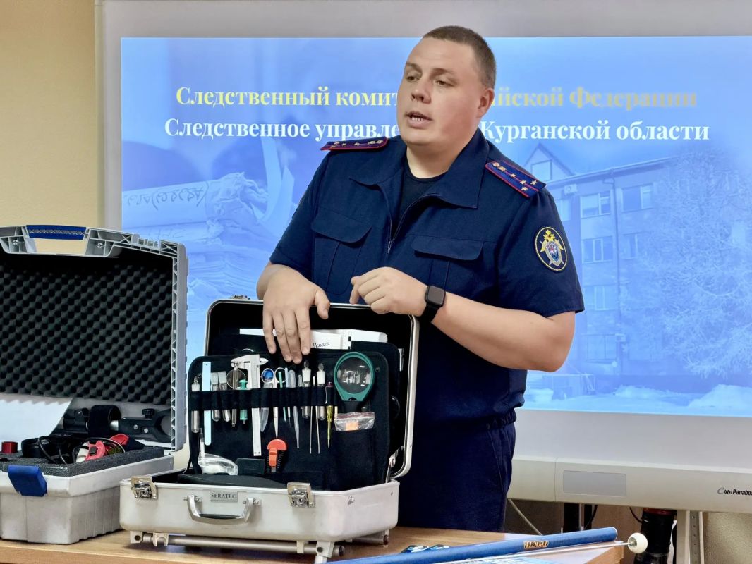 В следственном управлении прошел «День открытых дверей» В следственном управлении прошел «День открытых дверей»