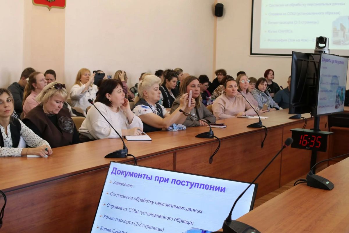 В этом учебном году у выпускников 9 классов Курганской области, не получивших аттестат об общем образовании, появилась возможность освоить одну из востребованных профессий и параллельно подготовиться к пересдаче ОГЭ В этом учебном году у выпускников 9 классов Курганской области, не получивших аттестат об общем образовании, появилась возможность освоить одну из востребованных профессий и параллельно подготовиться к пересдаче ОГЭ