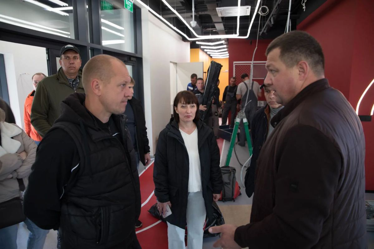 Антон Науменко: На ул. 9 Мая укладываем нижний слой асфальта, на проспекте Конституции идёт фрезерование полотна Антон Науменко: На ул. 9 Мая укладываем нижний слой асфальта, на проспекте Конституции идёт фрезерование полотна