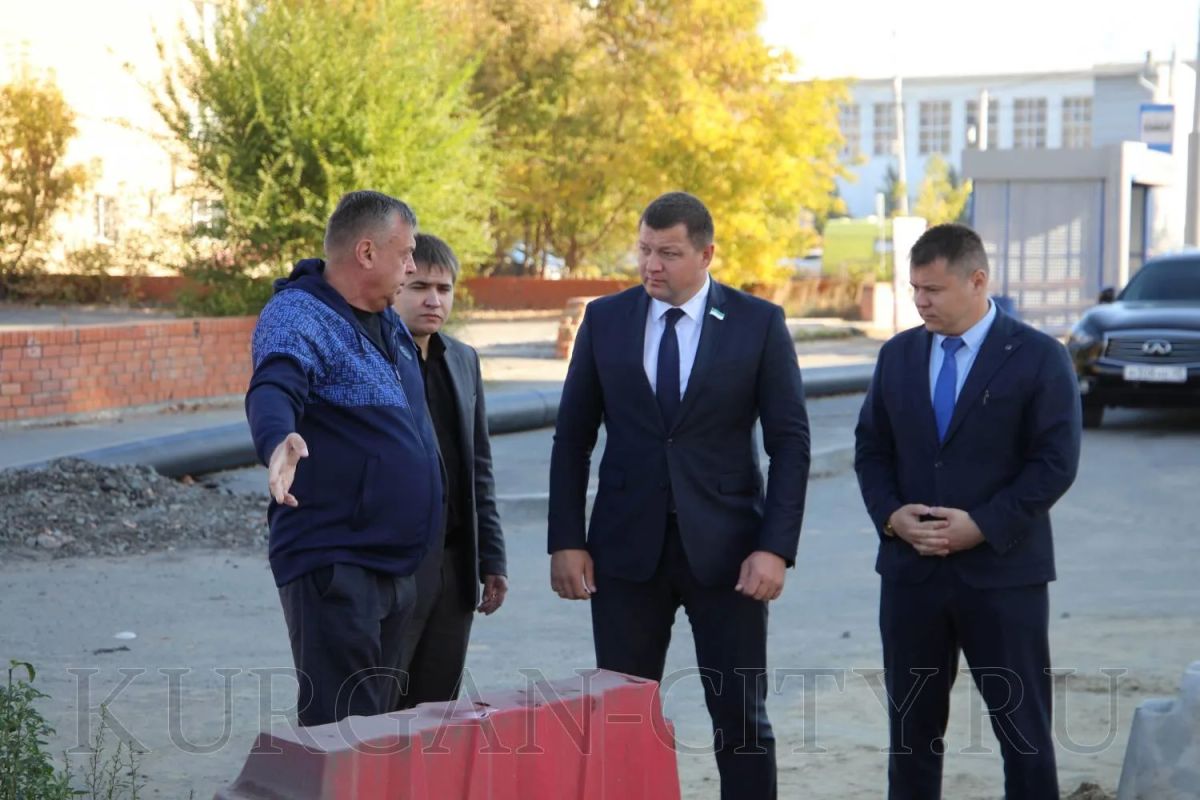 На улице Дзержинского завершается замена ветхих коммуникаций На улице Дзержинского завершается замена ветхих коммуникаций