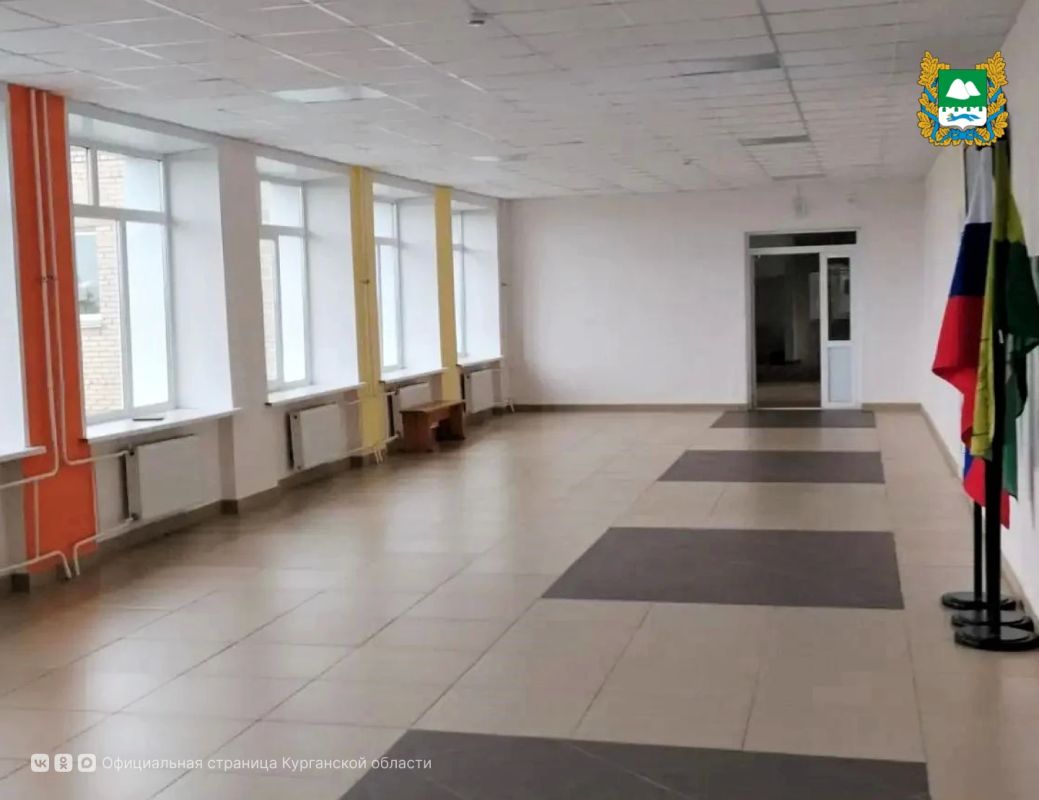 По поручению губернатора Вадима Шумкова в Курганской области ведётся большая работа по обновлению школ, чтобы педагоги и ребята могли работать и учиться в комфортных условиях По поручению губернатора Вадима Шумкова в Курганской области ведётся большая работа по обновлению школ, чтобы педагоги и ребята могли работать и учиться в комфортных условиях