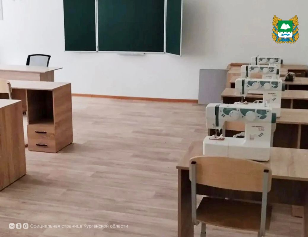 По поручению губернатора Вадима Шумкова в Курганской области ведётся большая работа по обновлению школ, чтобы педагоги и ребята могли работать и учиться в комфортных условиях По поручению губернатора Вадима Шумкова в Курганской области ведётся большая работа по обновлению школ, чтобы педагоги и ребята могли работать и учиться в комфортных условиях