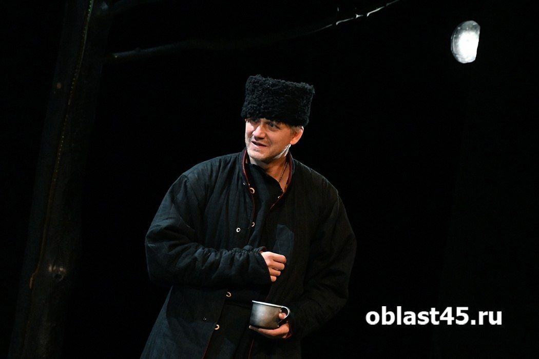 20 лет служения Курганскому театру драмы: артист Иван Шалиманов о профессии и ролях