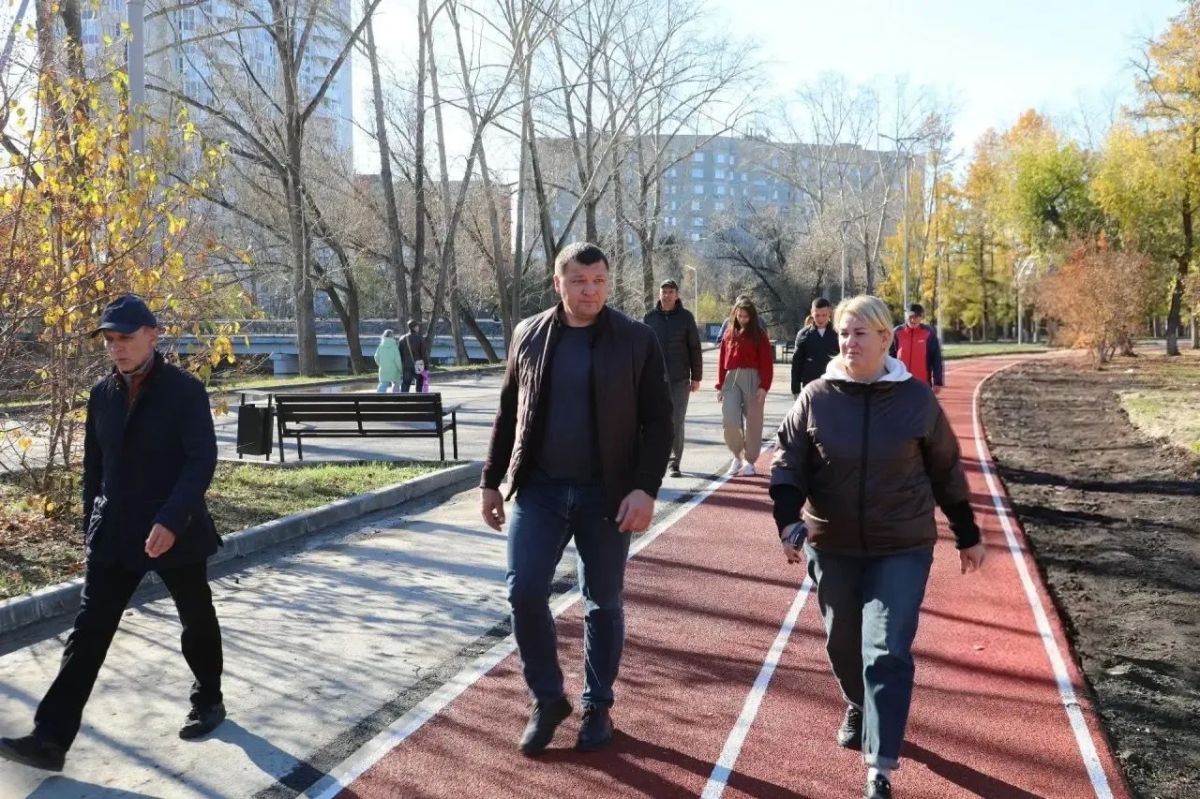 Антон Науменко: Проверили и повседневный порядок: уборку улиц, содержание парков и скверов, состояние остановок, освещения, а также незаконную расклейку объявлений и складирование материалов в частном секторе — поставил... Антон Науменко: Проверили и повседневный порядок: уборку улиц, содержание парков и скверов, состояние остановок, освещения, а также незаконную расклейку объявлений и складирование материалов в частном секторе — поставил...