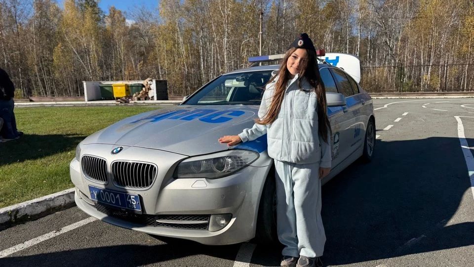 Зауральские полицейские проводят профориентационные мероприятия в лагере «Чумляк» Зауральские полицейские проводят профориентационные мероприятия в лагере «Чумляк»