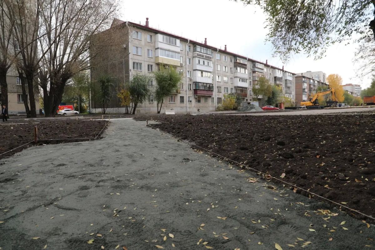 На улице 1 Мая выполняется комплексное благоустройство На улице 1 Мая выполняется комплексное благоустройство