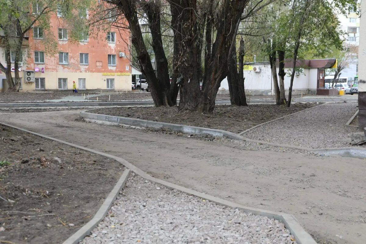 На улице 1 Мая выполняется комплексное благоустройство На улице 1 Мая выполняется комплексное благоустройство