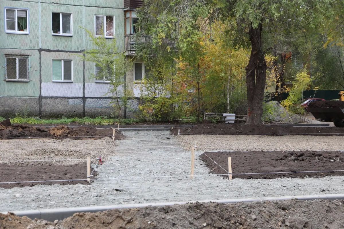 На улице 1 Мая выполняется комплексное благоустройство