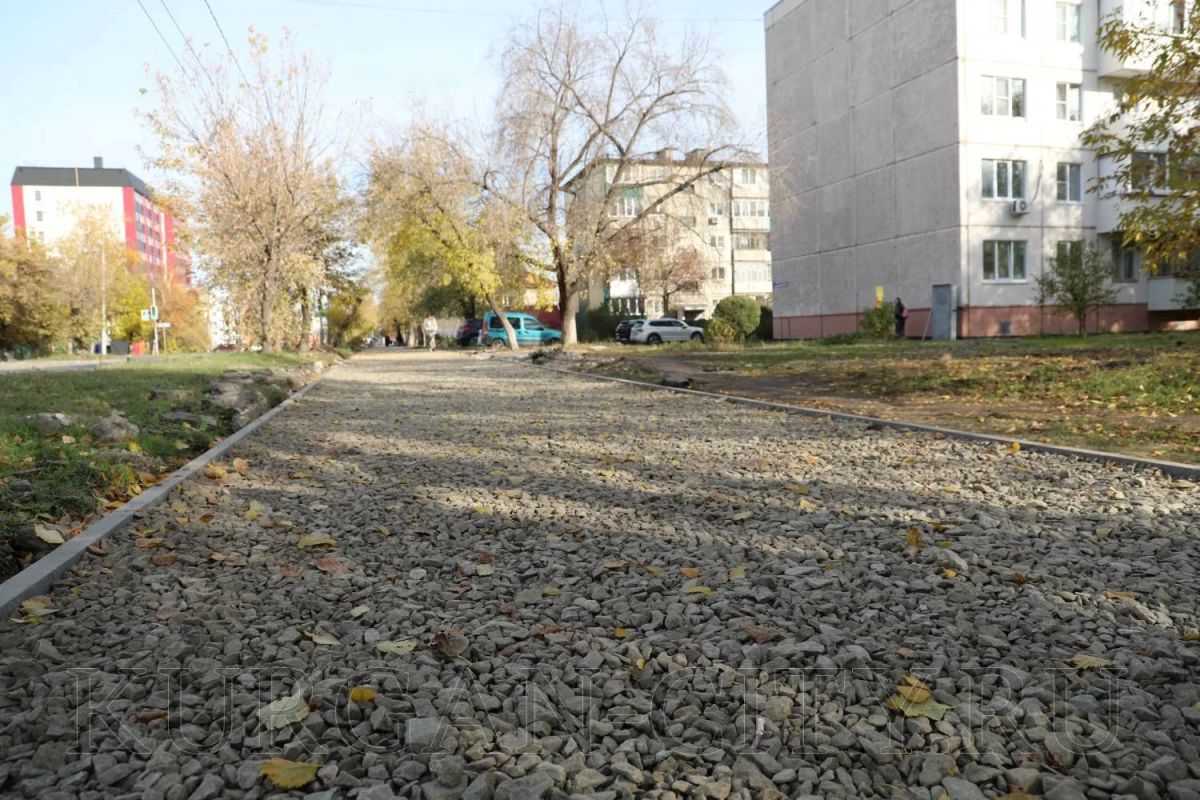 В этом году улица Дзержинского переживает существенные изменения: в рамках комплексного подхода здесь ведутся работы по замене изношенных инженерных коммуникаций и ремонту дорожного полотна В этом году улица Дзержинского переживает существенные изменения: в рамках комплексного подхода здесь ведутся работы по замене изношенных инженерных коммуникаций и ремонту дорожного полотна
