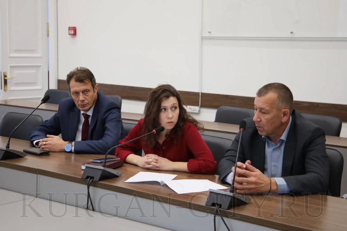 В администрации города Кургана состоялось очередное заседание оперативного штаба по контролю за подготовкой объектов ЖКХ и социальной сферы к работе в отопительный период 2026-2027 года В администрации города Кургана состоялось очередное заседание оперативного штаба по контролю за подготовкой объектов ЖКХ и социальной сферы к работе в отопительный период 2026-2027 года