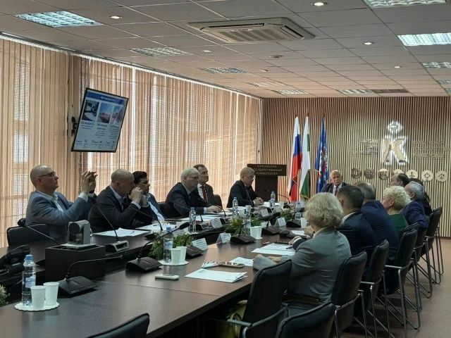 Межрегиональное взаимодействие: представители ТПП УрФО провели переговоры по вопросам межрегионального партнерства и посетили курганские предприятия Межрегиональное взаимодействие: представители ТПП УрФО провели переговоры по вопросам межрегионального партнерства и посетили курганские предприятия