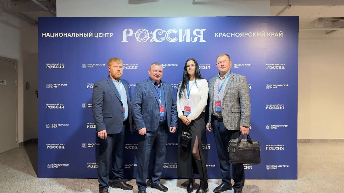 ИИ, ГТО и обмен опытом: руководители спортшкол Кургана впервые посетили международный форум