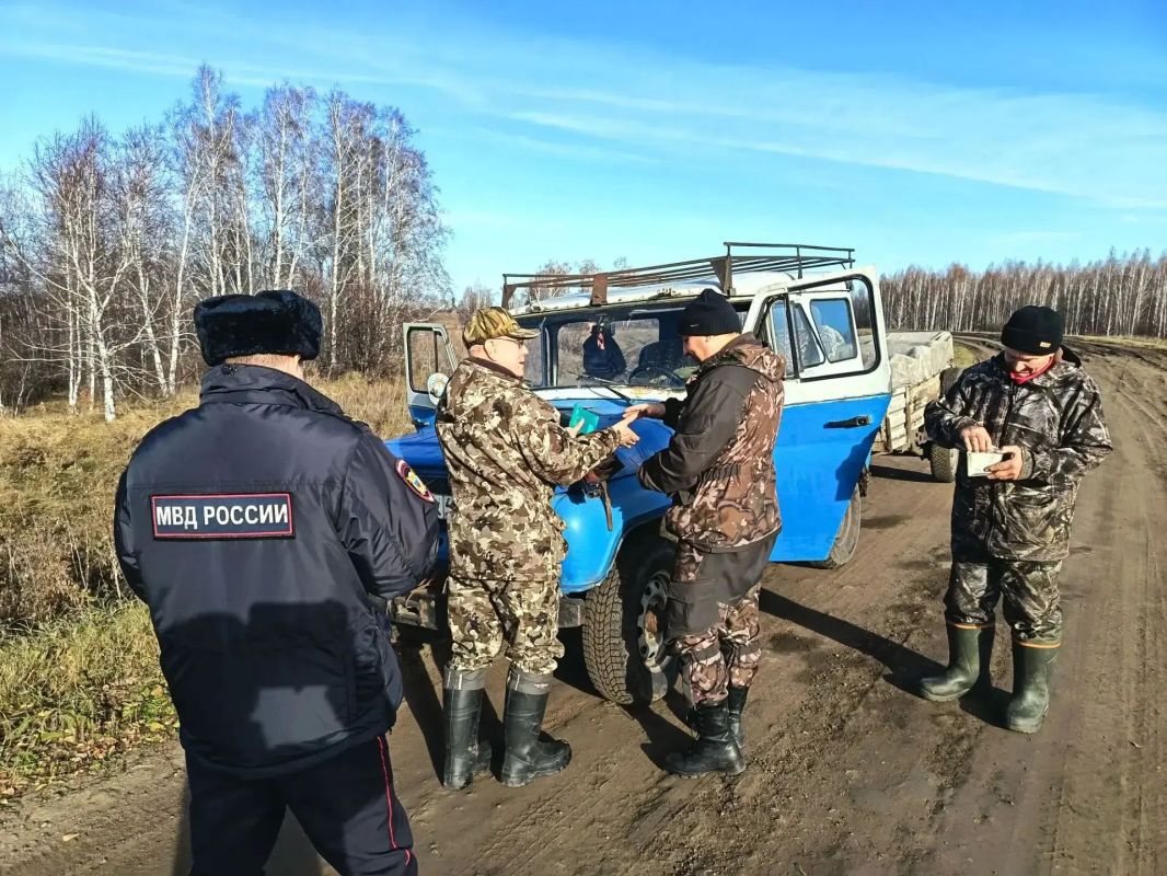 Шадринский муниципальный округ мероприятия в рамках постоянного рейда в охотугодьях, совместно с сотрудниками полиции Шадринский муниципальный округ мероприятия в рамках постоянного рейда в охотугодьях, совместно с сотрудниками полиции