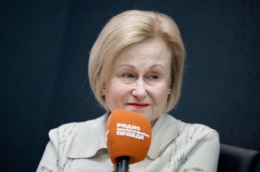 «Искусственный интеллект не заменит живого писателя»: Дарья Донцова высказалась о будущем литературы