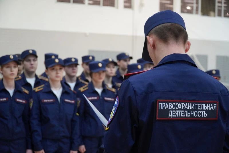 В Кургане начальник регионального УМВД принял участие в церемонии приведения к Присяге первокурсников Зауральского правоохранительного колледжа В Кургане начальник регионального УМВД принял участие в церемонии приведения к Присяге первокурсников Зауральского правоохранительного колледжа