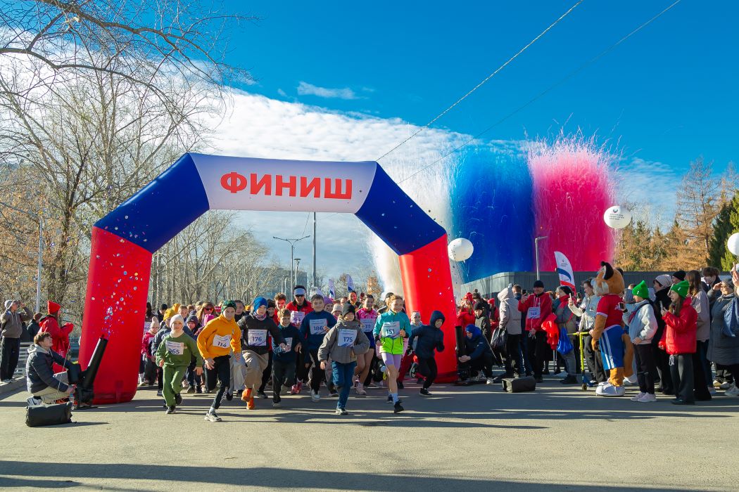 Спорт, доступный каждому: в Кургане заработал новый беговой центр