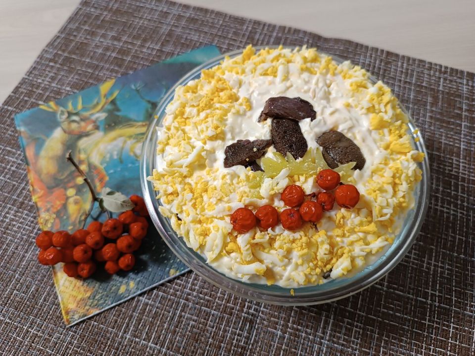 Грибы под шубой: легкий и вкусный способ удивить гостей