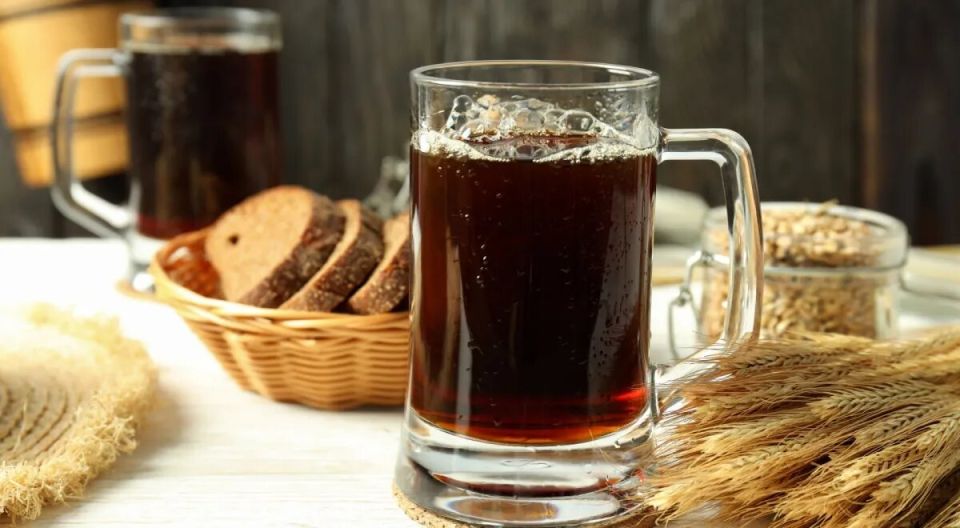 Как выбрать идеальный квас: секреты вкуса и полезности