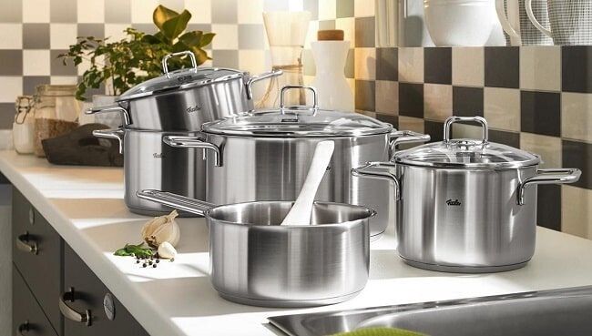 Как обычный лук может вернуть блеск вашей посуде